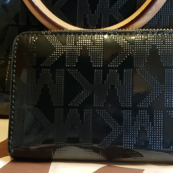 Michael Kors Metallic Green Satchel - Picture 3 of 8